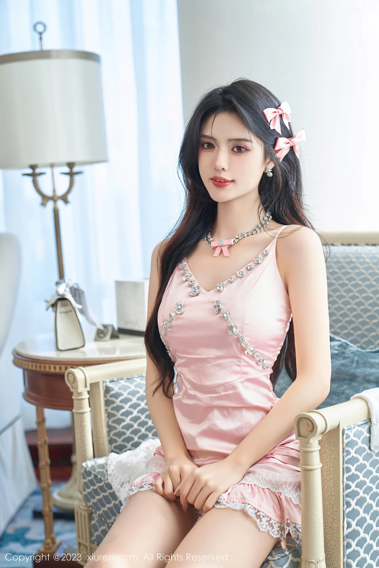 图片[2]-[XiuRen秀人网]VOL.7595 模特浅浅Danny性感粉色连衣短裙半脱秀丰腴身姿撩人诱惑写真102P-秀人网官方网站